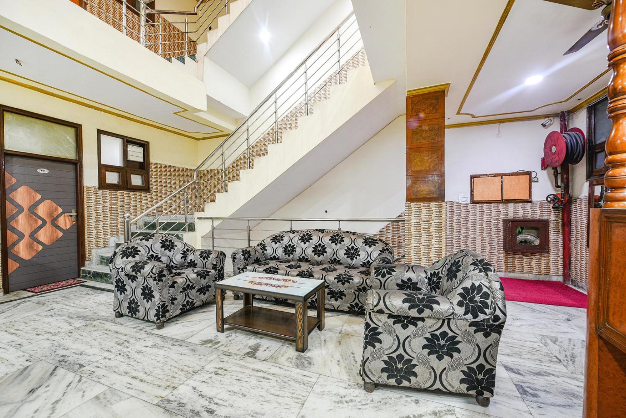 Fabhotel Royal Inn Chandīgarh Exterior foto